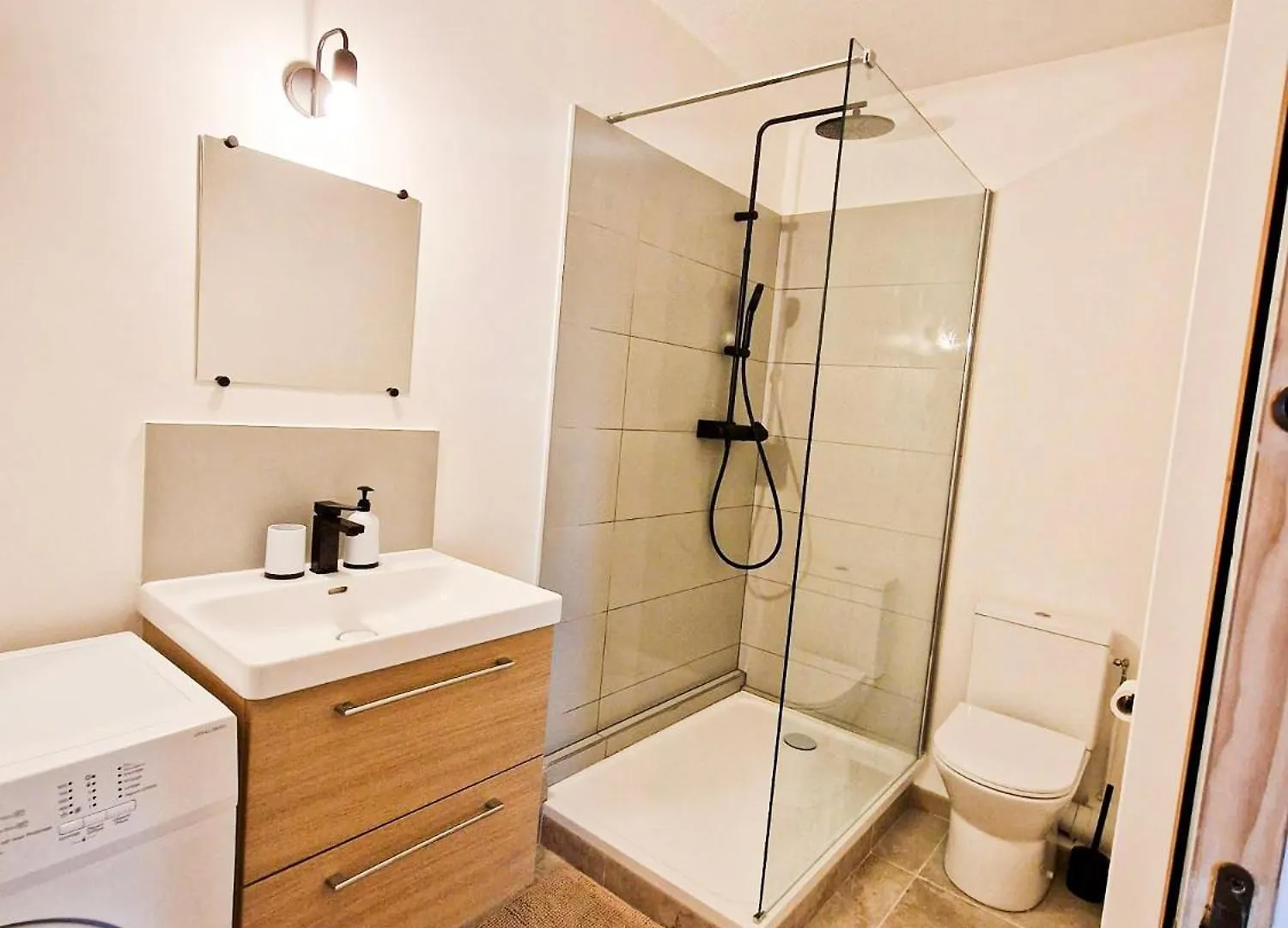 Studio De Charme, Wifi, Parking Privatif Prive, Clim, Proximite Polygone Riviera كانيو سور مير شقة كانيو سور مير