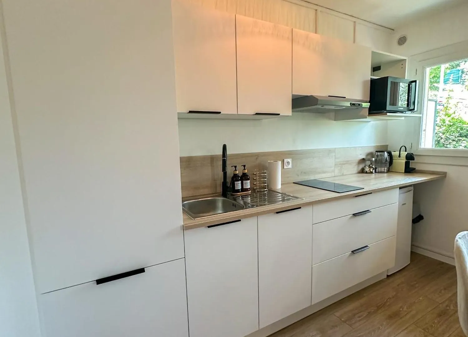 Studio Wifi, Parking Privatif Prive, Clim, Proche Plage Et Polygone Riviera كانيو سور مير شقة كانيو سور مير