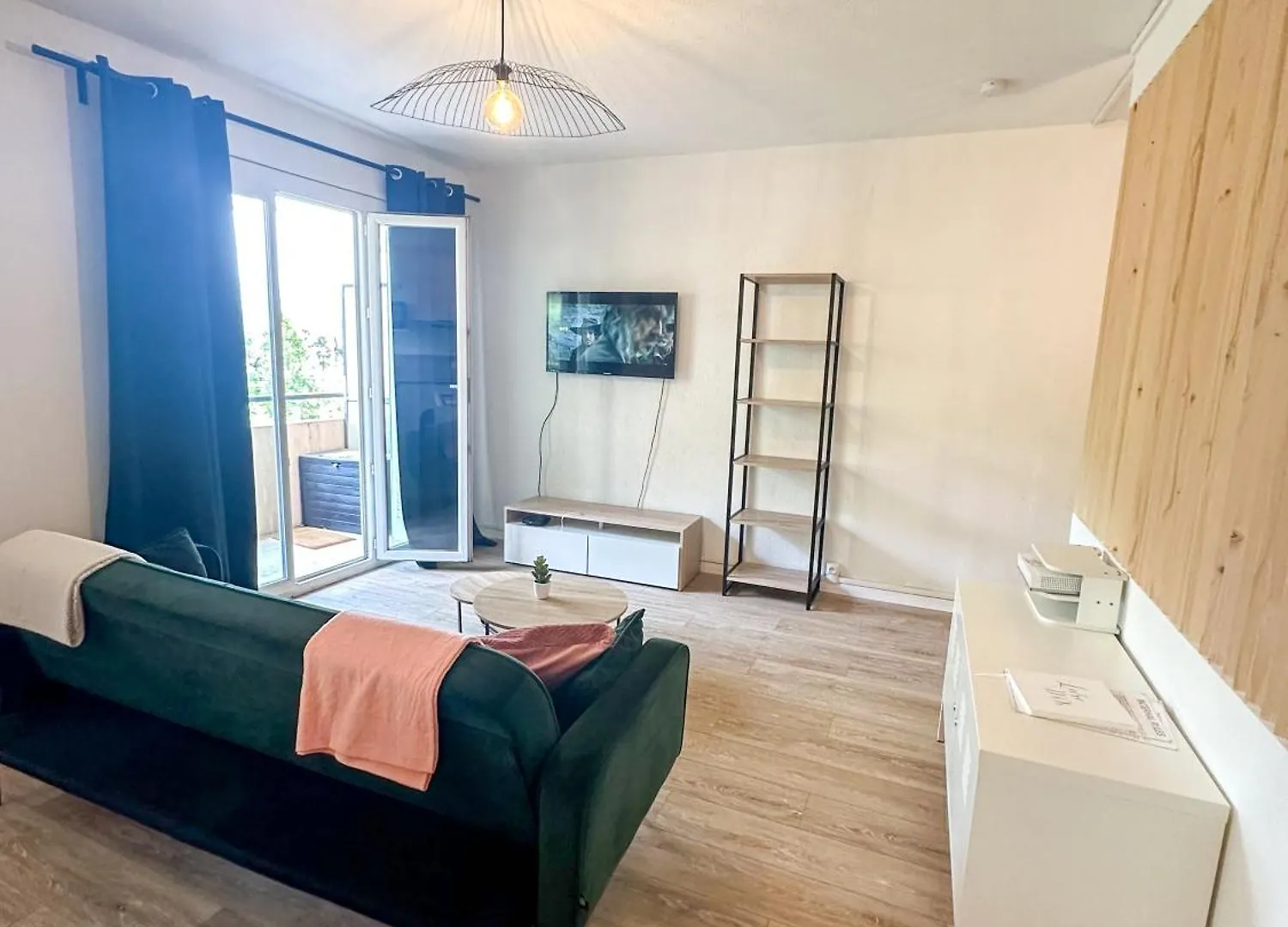 Studio Wifi, Parking Privatif Prive, Clim, Proche Plage Et Polygone Riviera كانيو سور مير 0*, كانيو سور مير فرنسا