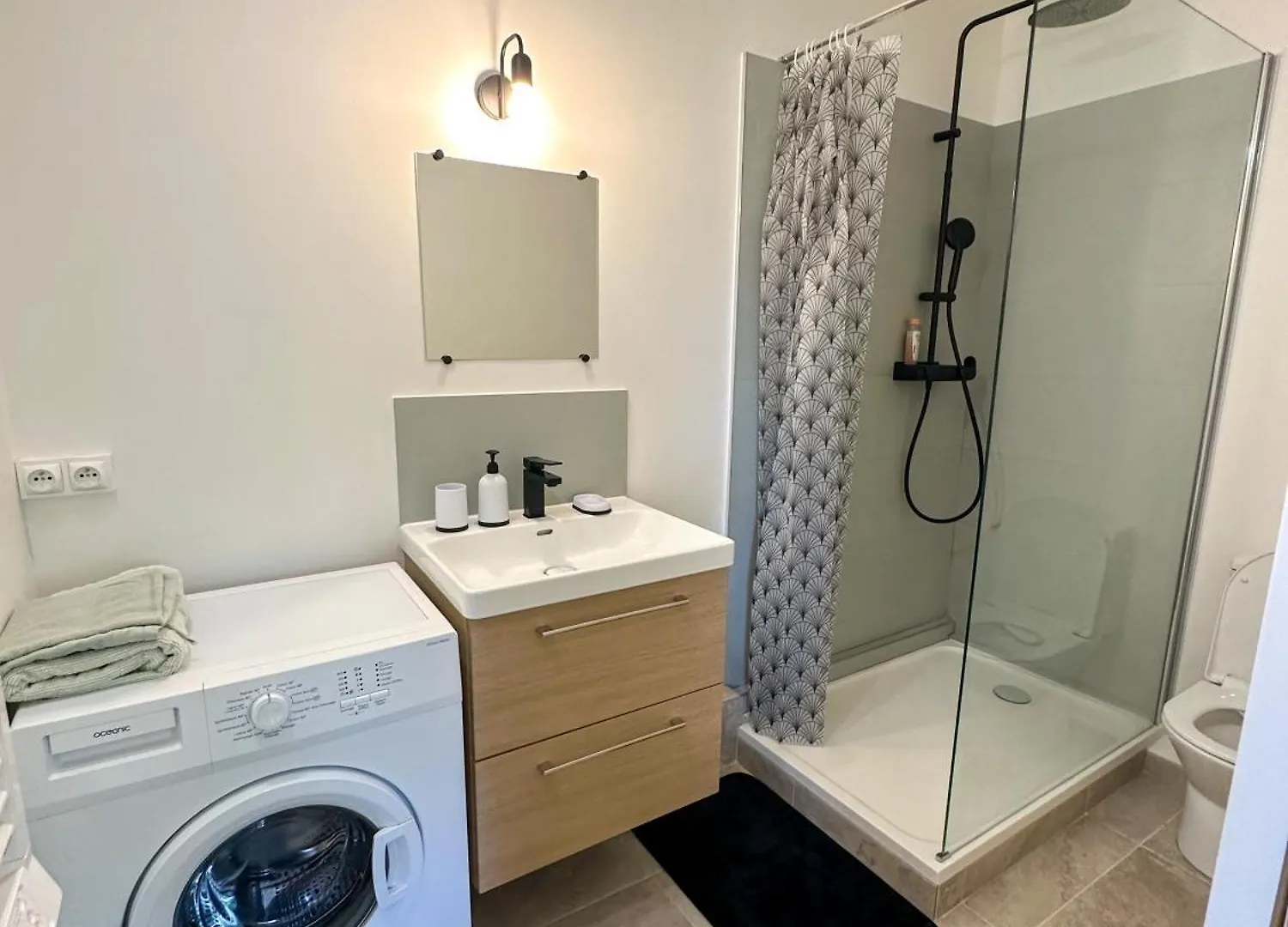 Studio Wifi, Parking Privatif Prive, Clim, Proche Plage Et Polygone Riviera كانيو سور مير فرنسا